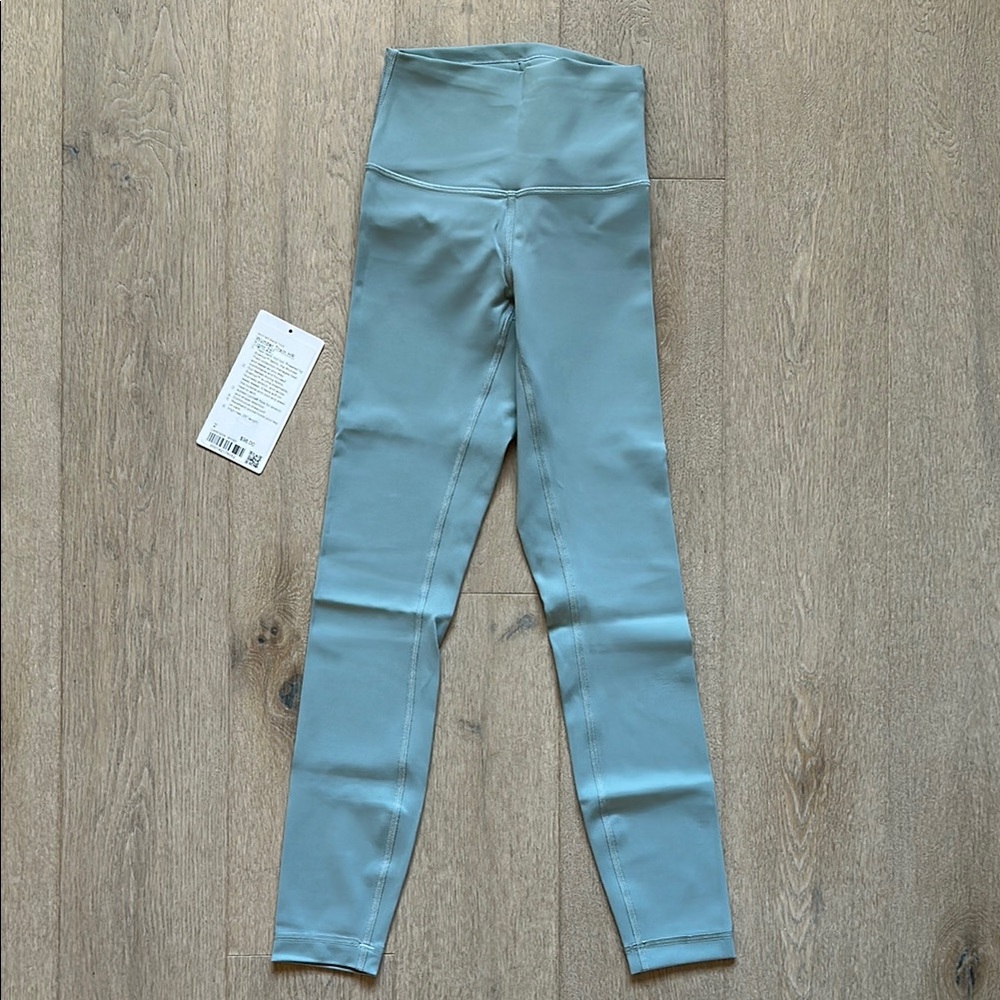 EUC wunder train 25" misty glade size 2 lululemon